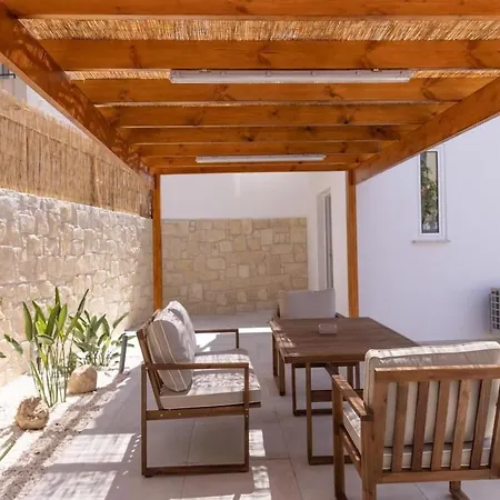 Apartment Bali-style One Bedroom At Lighthouse *