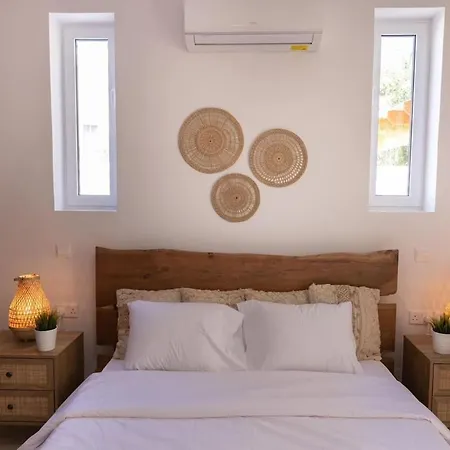 One Bedroom Apartment At Lighthouse Beach * Paphos